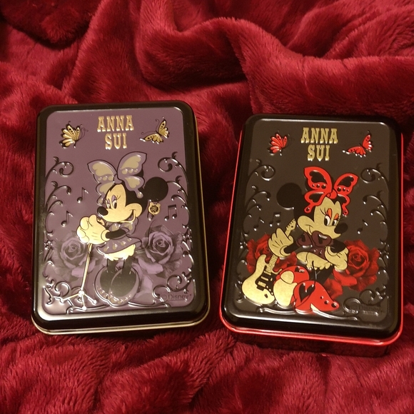 *NEW* Purple Anna Sui x Minnie Mouse Disney Makeup Kit - Picture 2 of 10